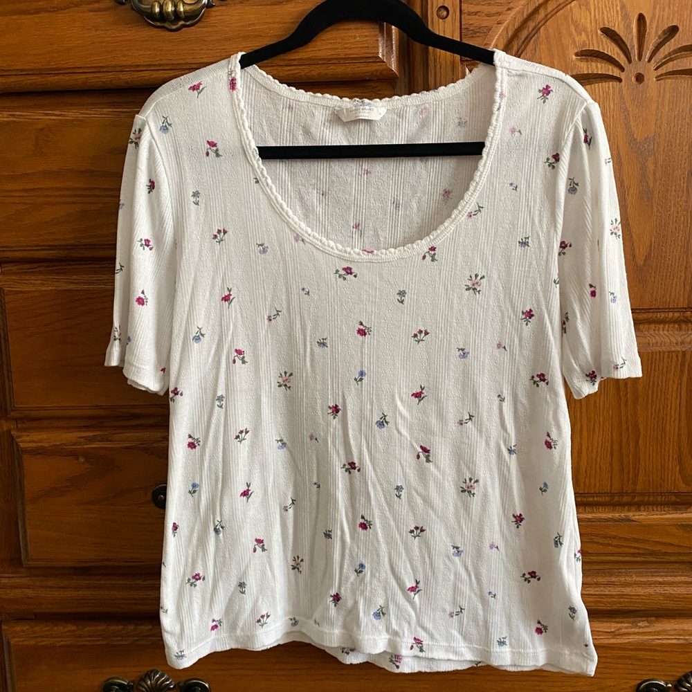 Lucky Brand White Floral Short Sleeve Top